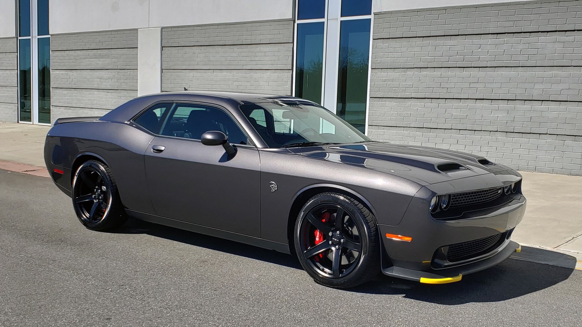 Used 2020 Dodge CHALLENGER SRT HELLCAT (717HP) / NAV / AUTO / CLOTH ...