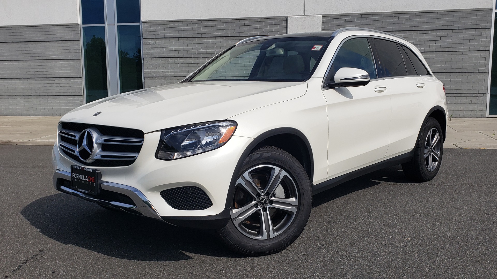 Used 2018 Mercedes-Benz GLC 300 4MATIC / PREM PKG / PANO-ROOF / APPLE ...