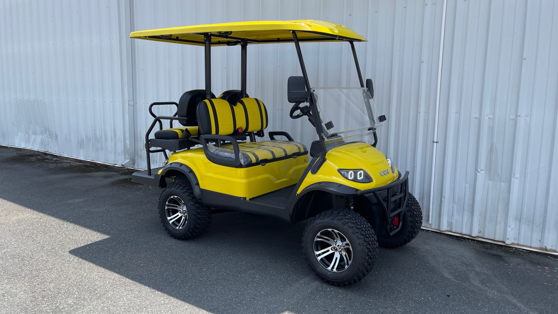 Used 2021 ICON i40L LIFTED ELECTRIC CAR / 4-PASSENGER GOLF CART / 25MPH ...