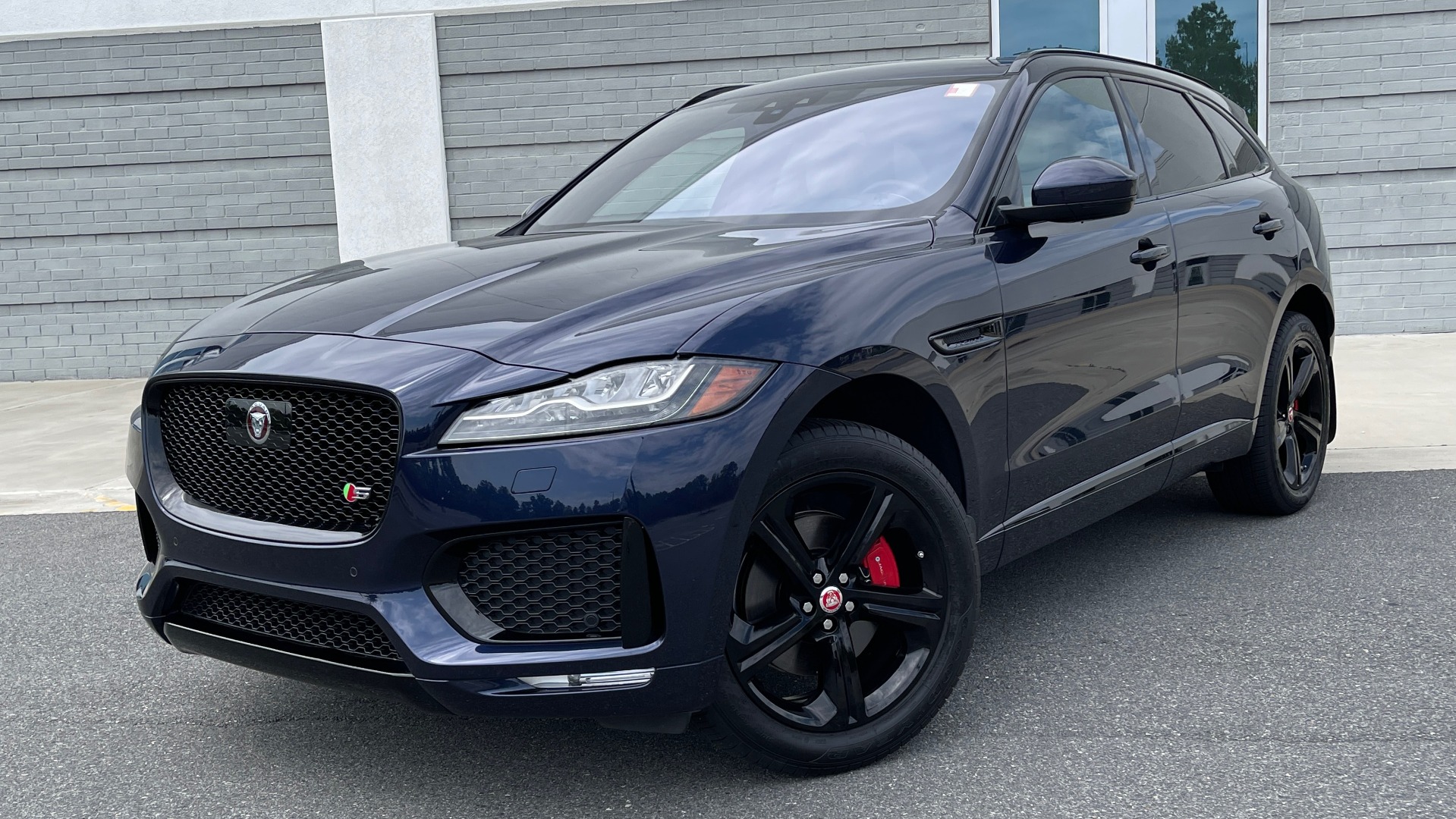 F pace 2019 for outlet sale