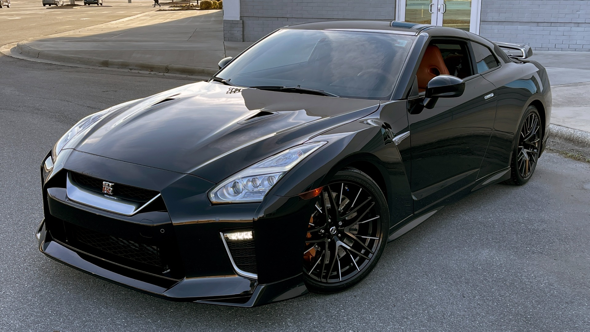 Used 2021 Nissan GT-R PREMIUM AWD / 3.8L TWIN-TURBO 565HP / 6-SPD