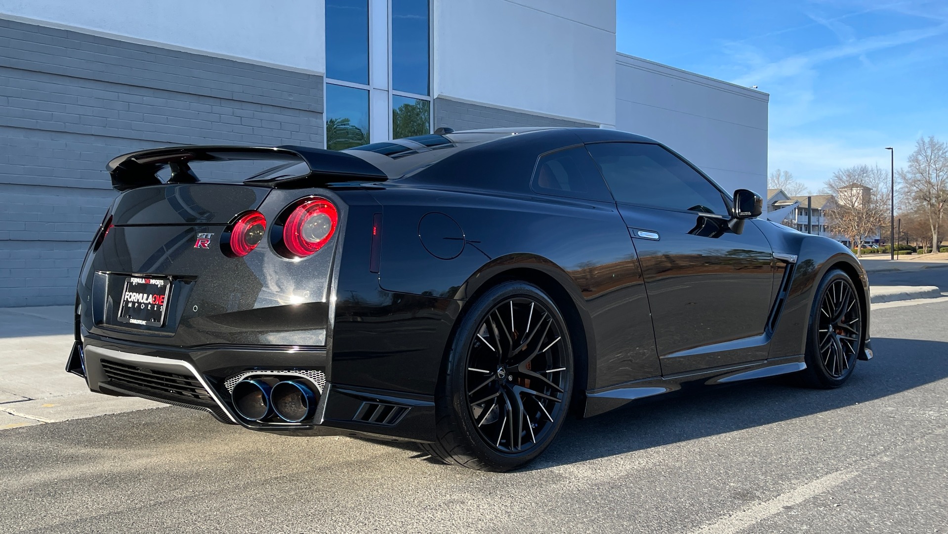 Used 2021 Nissan GT-R PREMIUM AWD / 3.8L TWIN-TURBO 565HP / 6-SPD