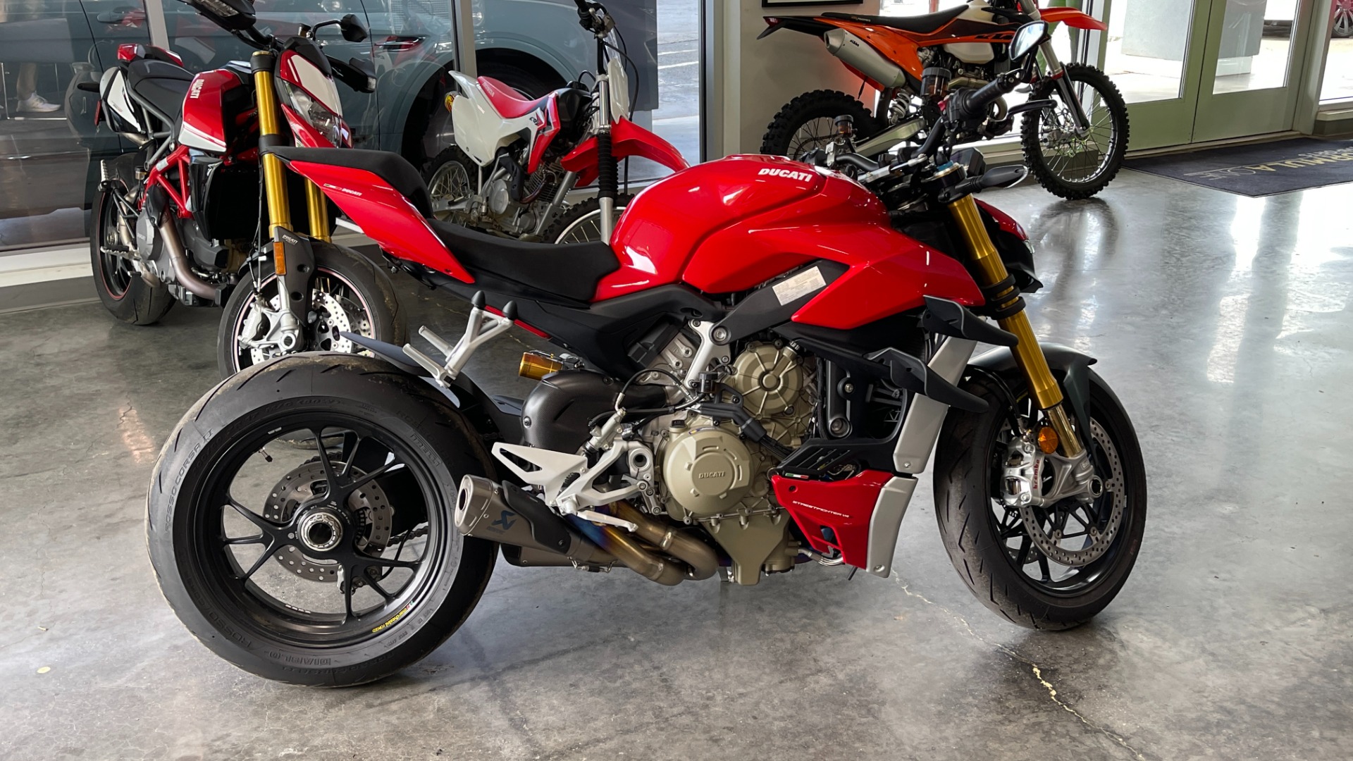 2020 ducati streetfighter v4s deals for sale