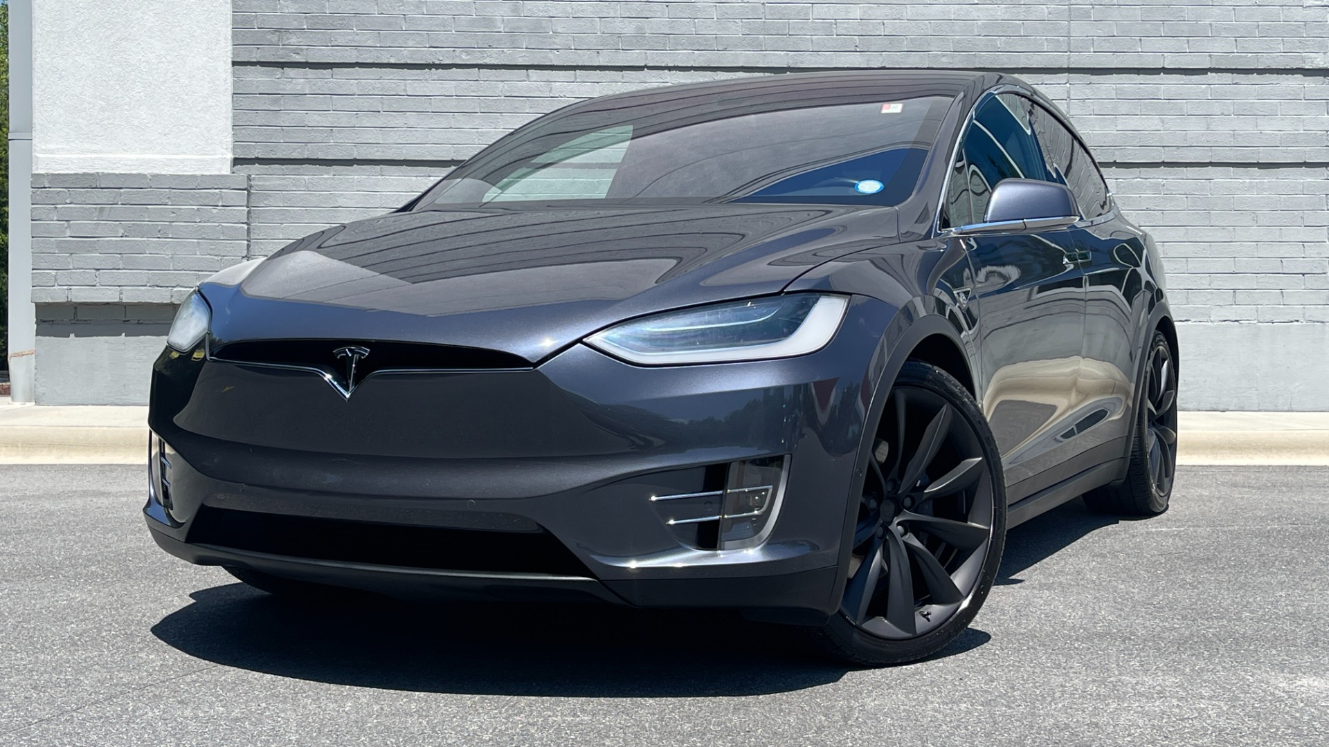 Used 2016 Tesla Model X 90D / AUTOPILOT / 3RD ROW / FALCON DOORS