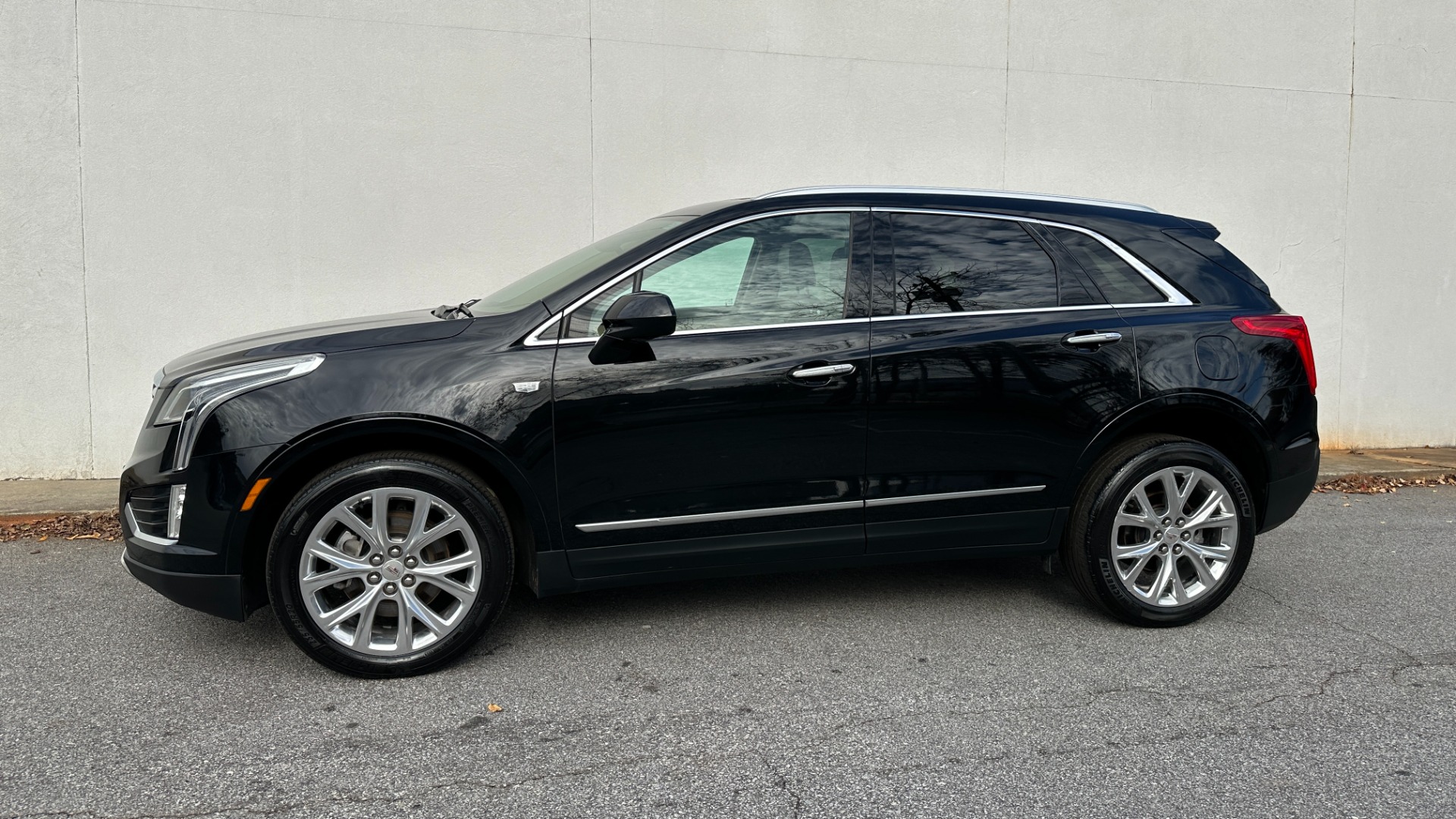 Used 2017 Cadillac XT5 PLATINUM AWD / CRASH ALERT / LANE DEPARTURE ...