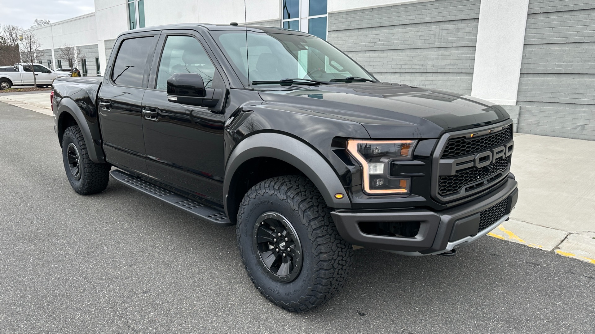 Used 2018 Ford F-150 RAPTOR / 802A PACKAGE / PANORAMIC ROOF / BED COVER ...