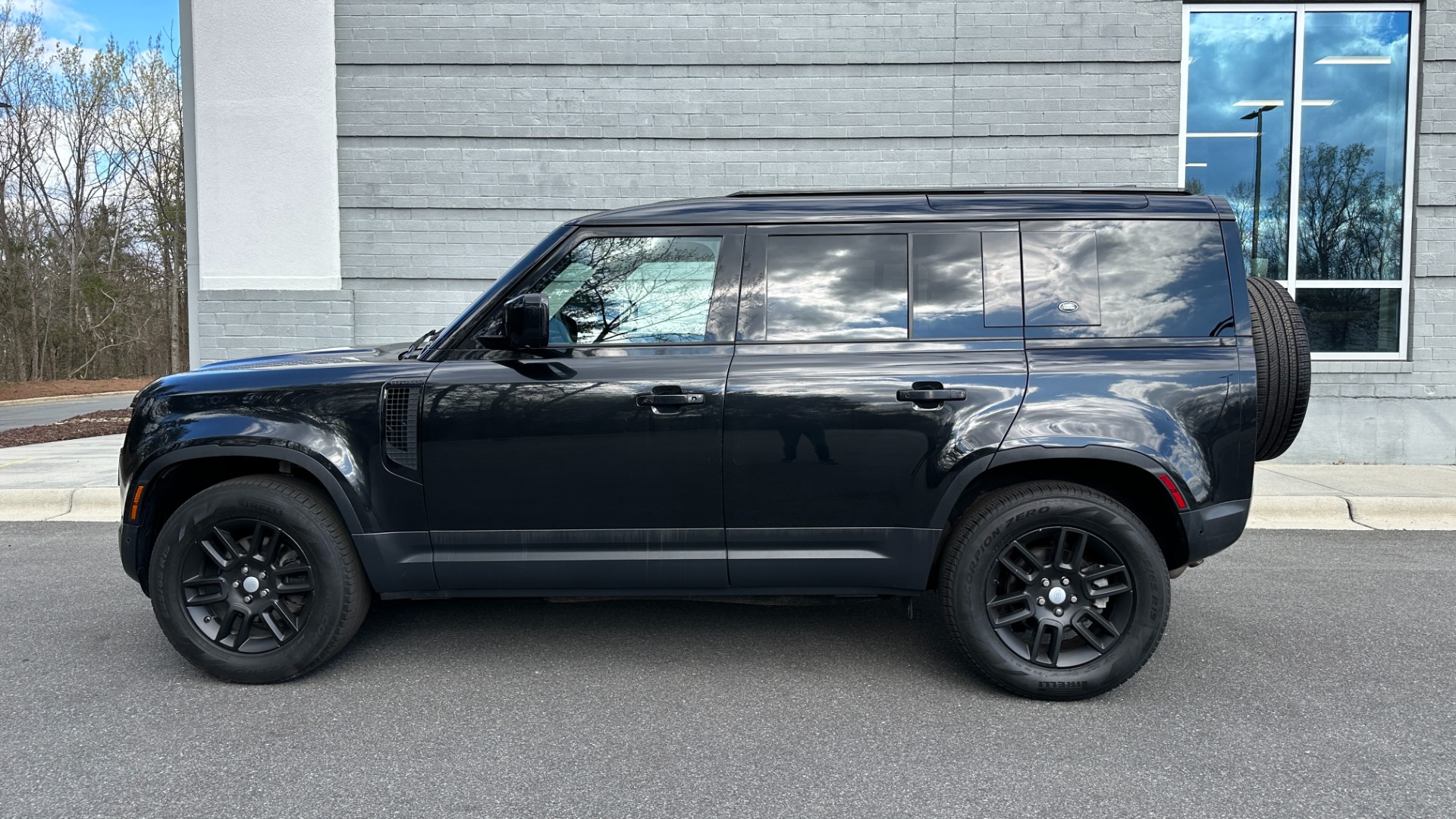 Defender panoramic glass roof hot sale