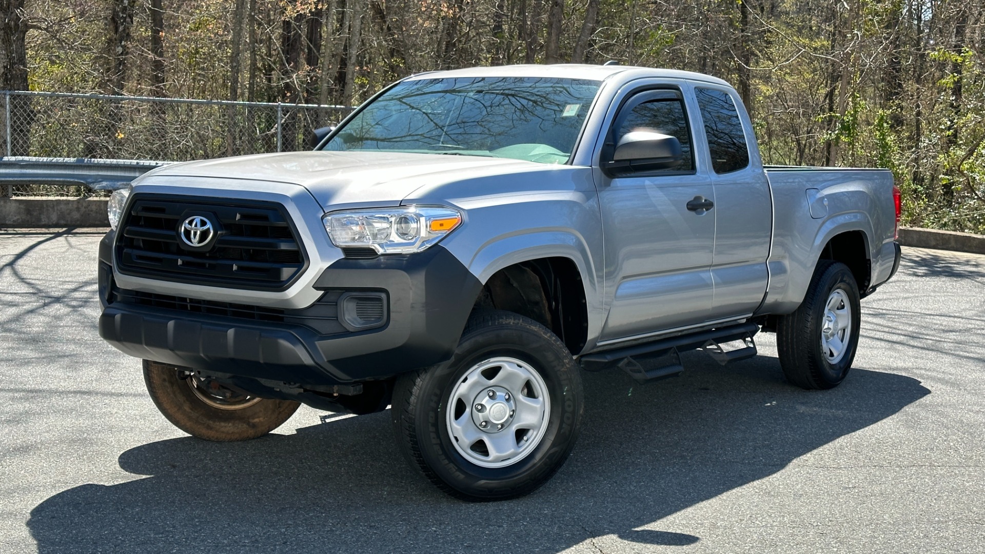 Used 2017 Toyota Tacoma SR5 / CLOTH / ACCESS CAB / UTILITY PACKAGE ...