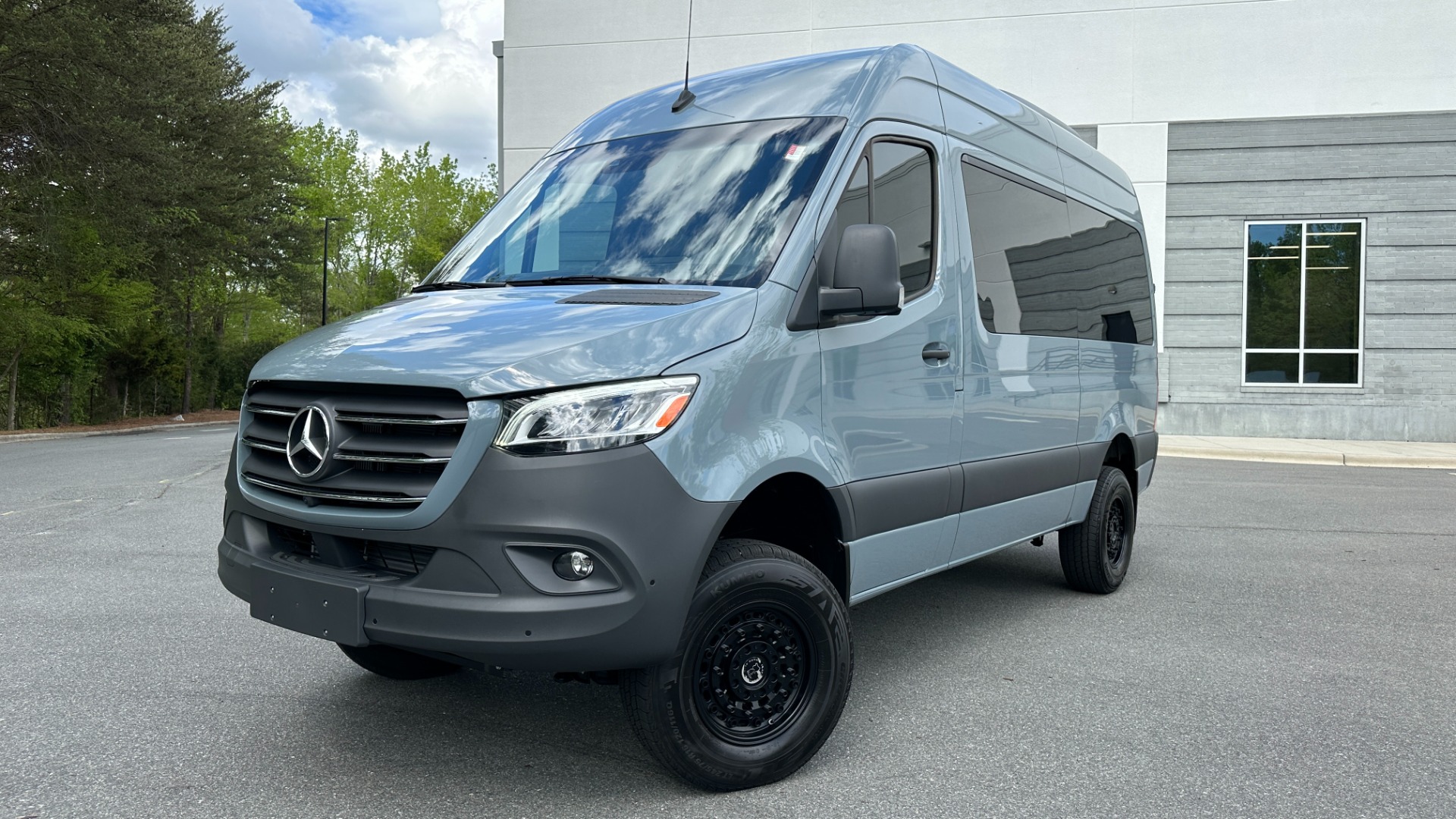 2019 sprinter 4x4 passenger hot sale van