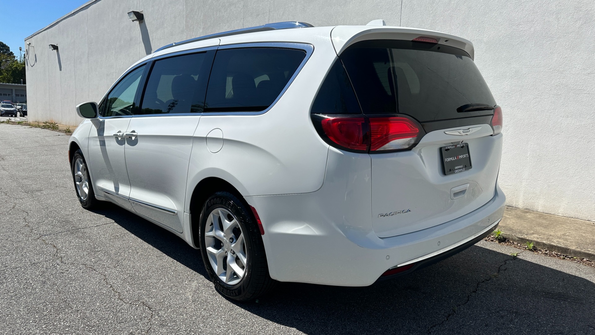 Used 2017 Chrysler Pacifica Touring-L Plus For Sale ($21,995) | Formula ...