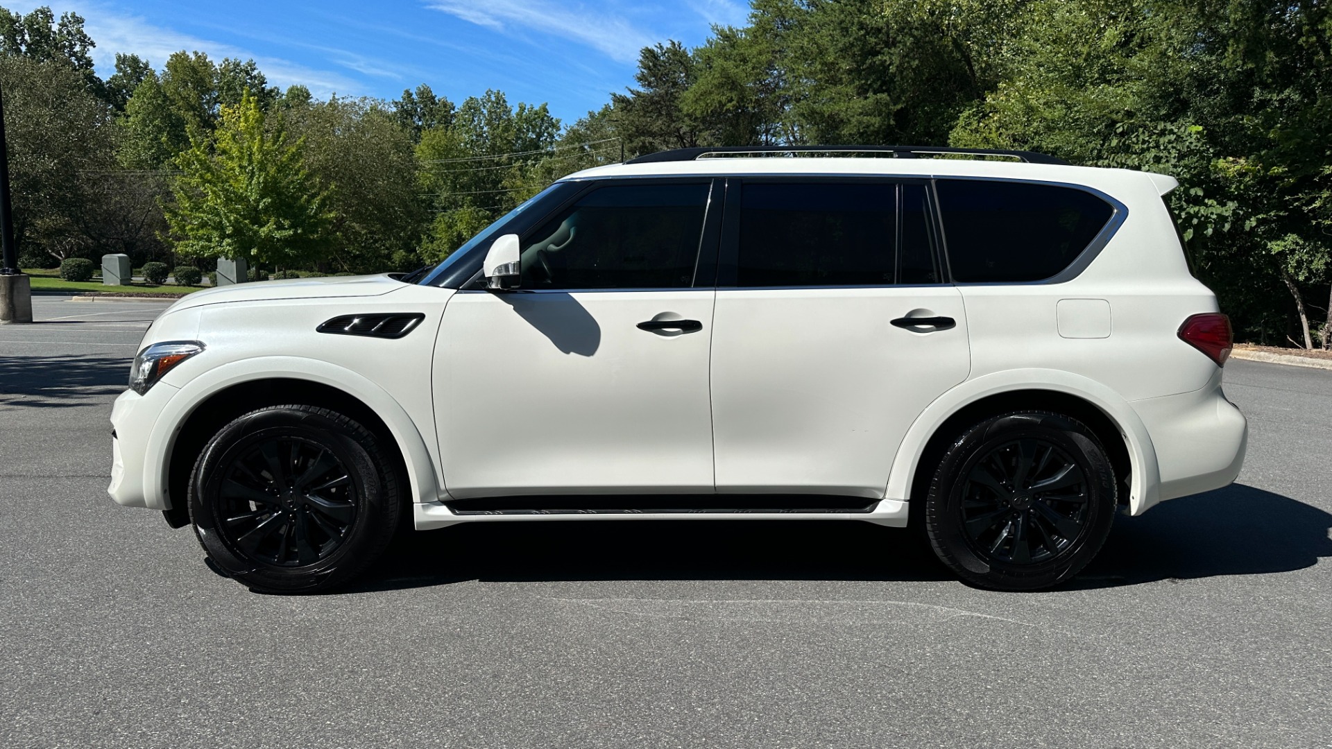 Used 2017 INFINITI QX80 SIGNATURE EDITION / 3 ROW SEATING / NAV